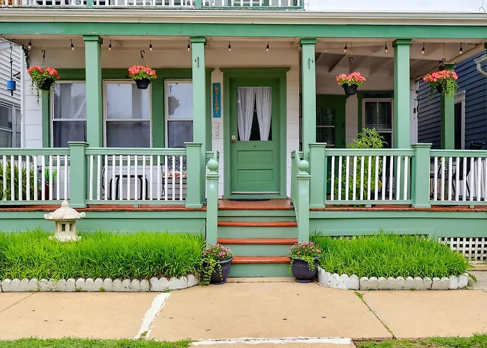 5 Blocks To Beach: Apt W/ Balcony In Ocean Grove!